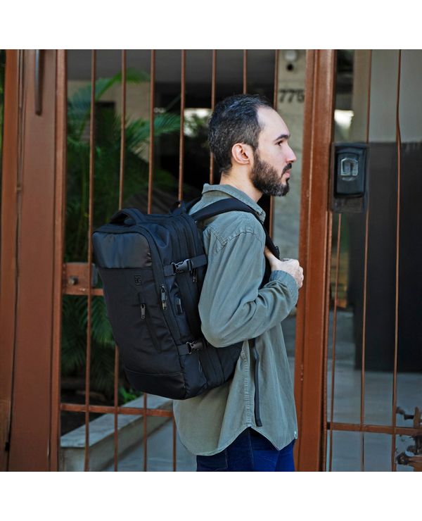 Mochila de Viagem Grande Expansível Preta